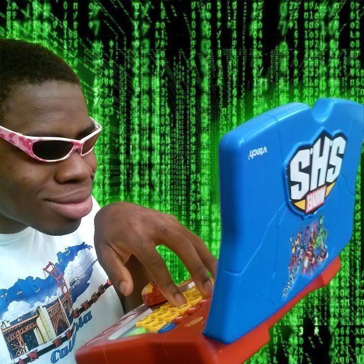 Мем про игрушечный ноутбук